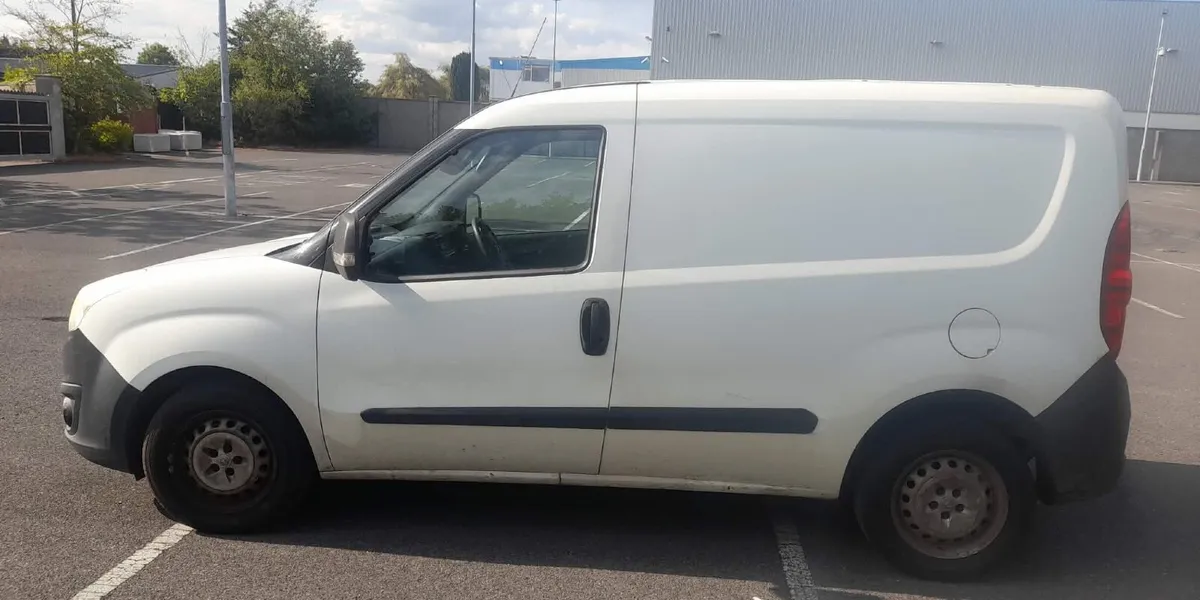 Opel Combo 2014 - Image 2