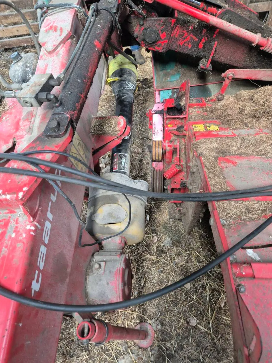 Wanted : gearbox for Kverneland taarup 3128 - Image 1