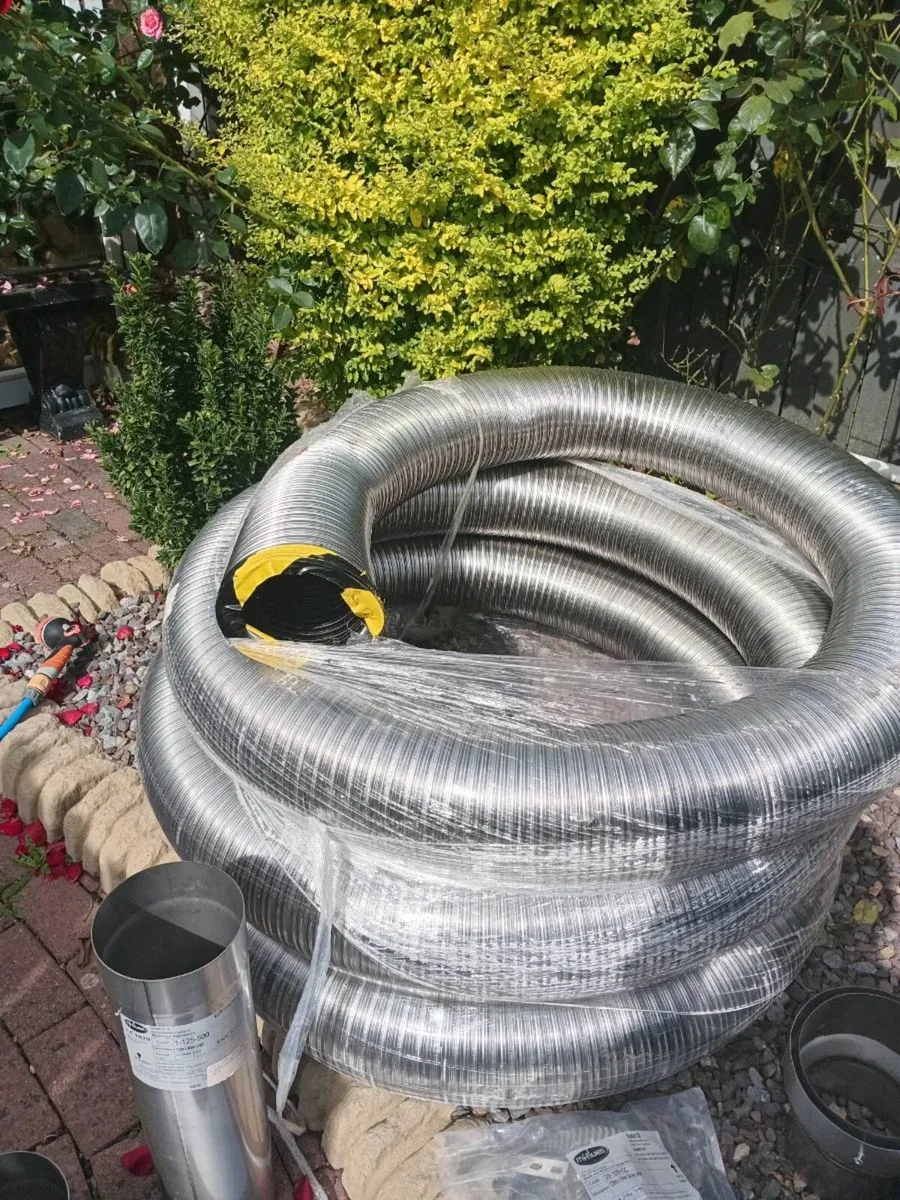 New 9m flexible flue, heart,cowl etc - Image 1