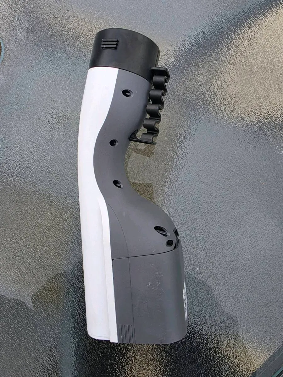 Hyundai V2L adaptor - Image 1