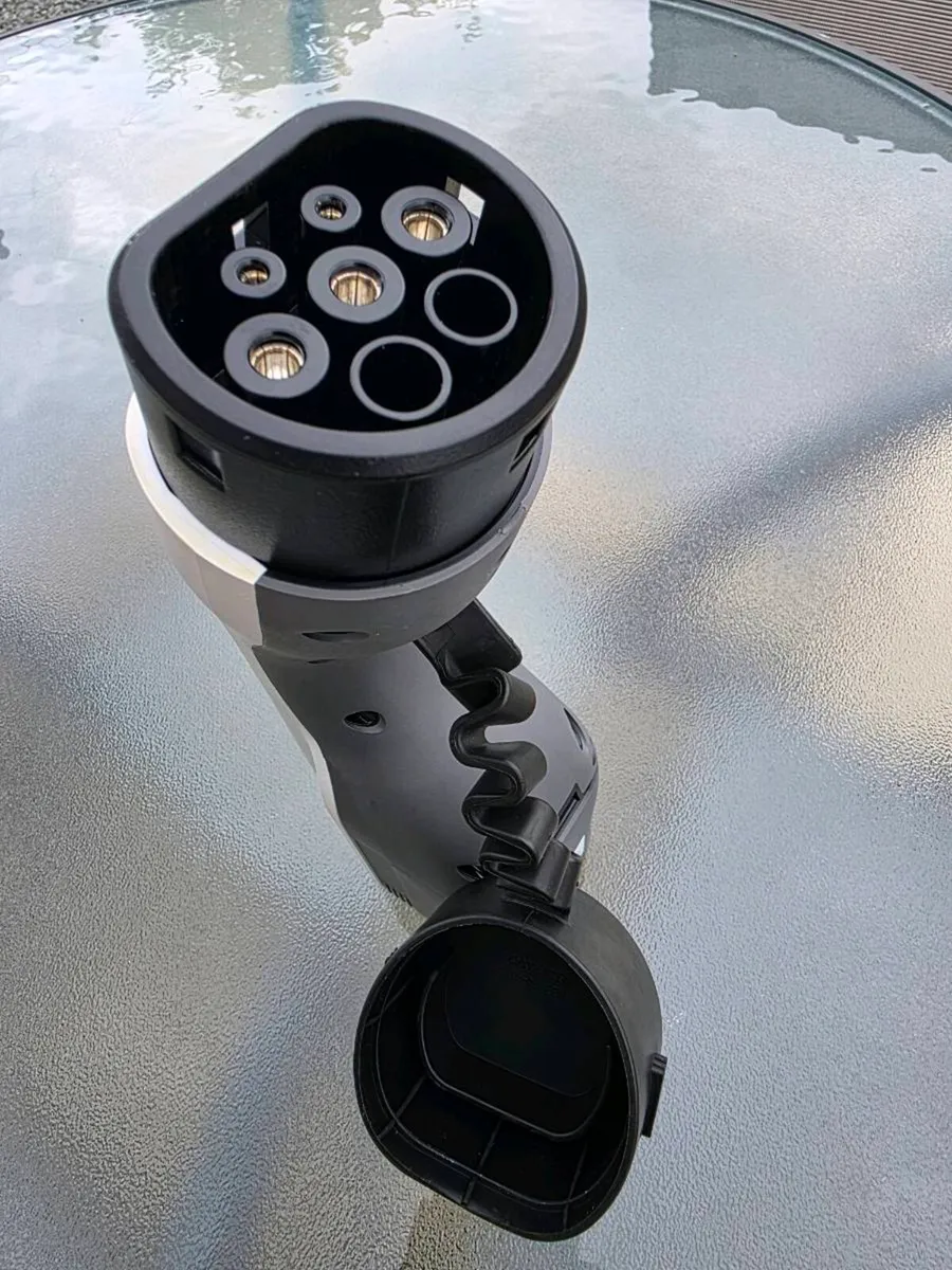 Hyundai V2L adaptor - Image 4