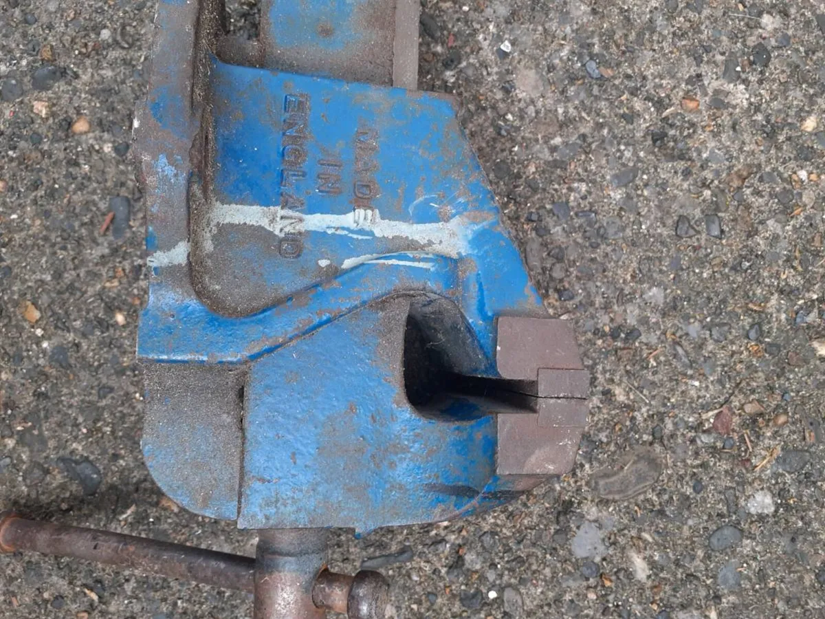 vise in very good condition no. 2 - Image 3