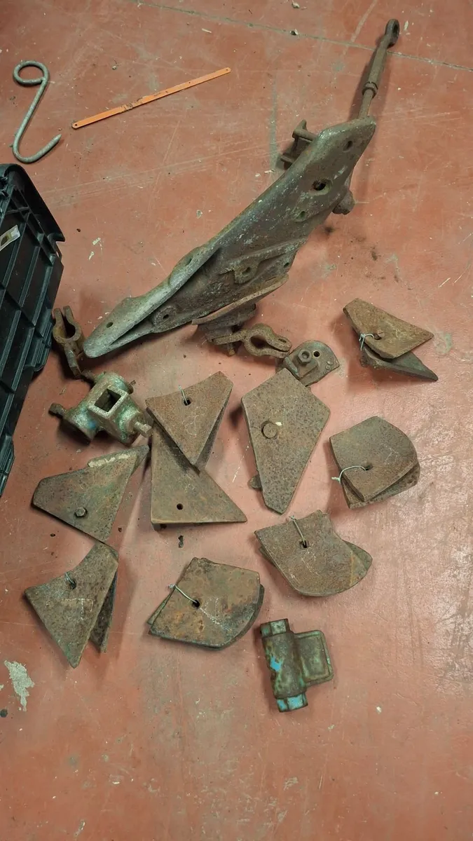 Vintage Plough bits... - Image 4