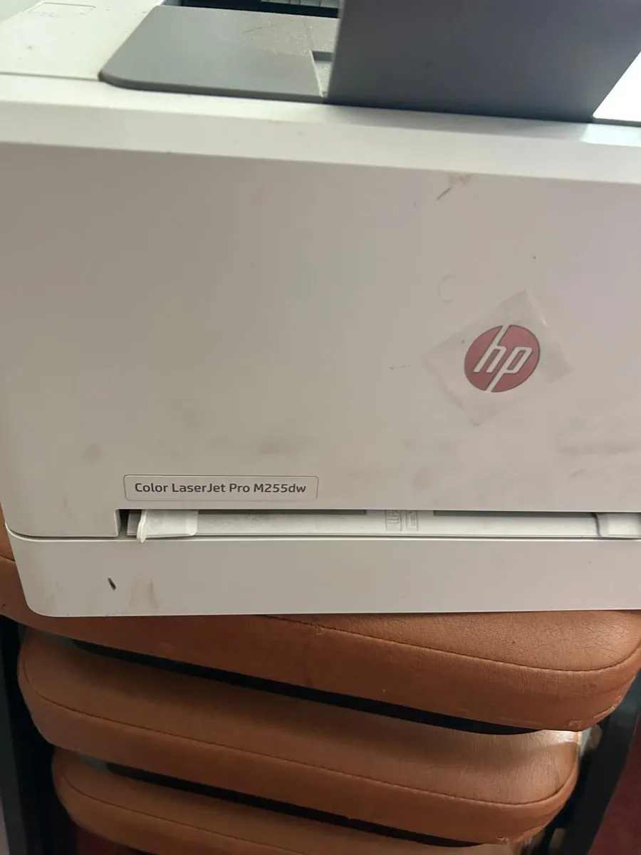 hp laser jet pro with cartridges - Image 1