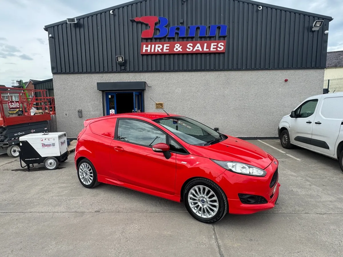 Ford Fiesta 2015 - Image 1
