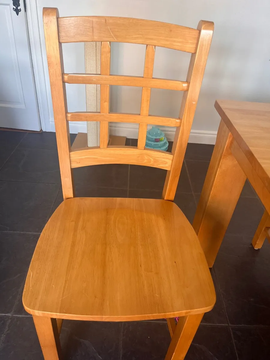 Oak Table with 6 chairs - Image 3