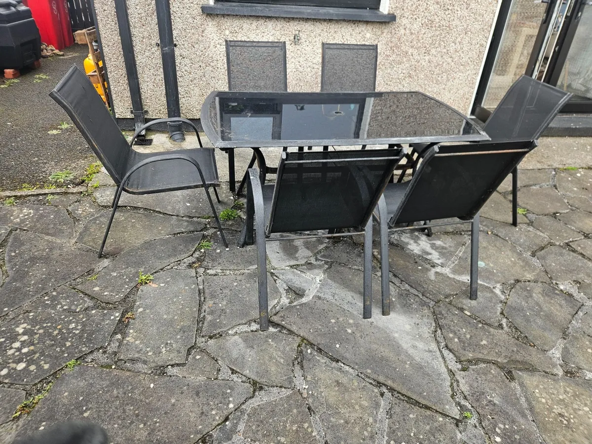 Outdoor furniture - Image 2
