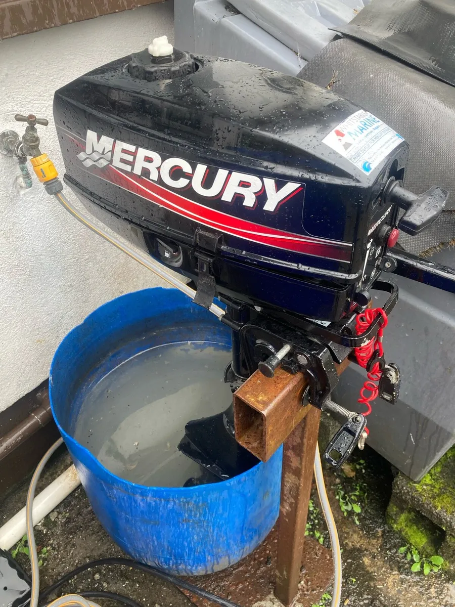 Boat engine - Image 1