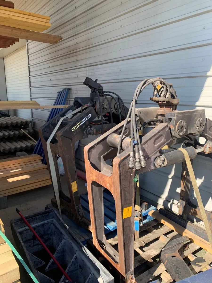 HIAB & Kinshoffer Crane Brick Grabs - Image 4