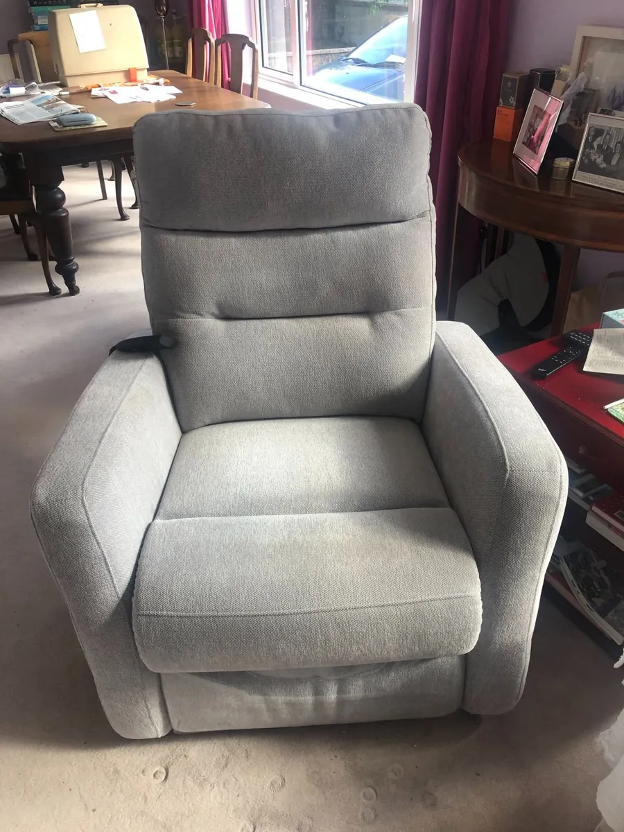 Electric Reclining Armchair - Image 3