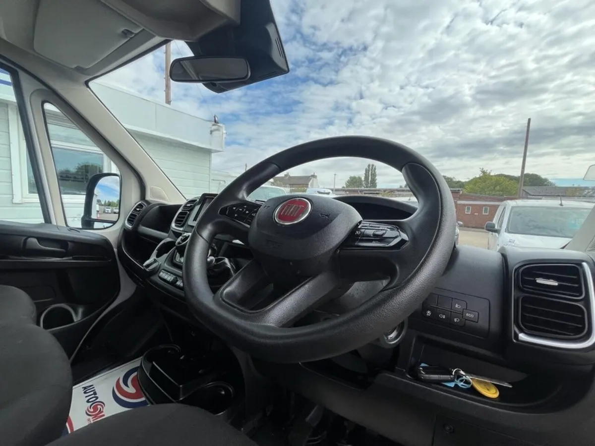 2023 Fiat Ducato Transporter Van - Image 4