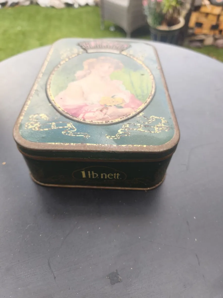 Vintage tins - Image 2