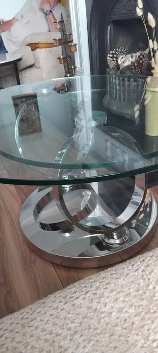 very elegant coffee table - Image 4