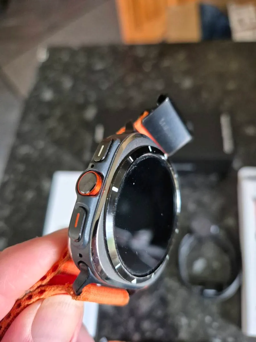 Samsung Galaxy Watch Ultra — 47mm Titanium - Image 3