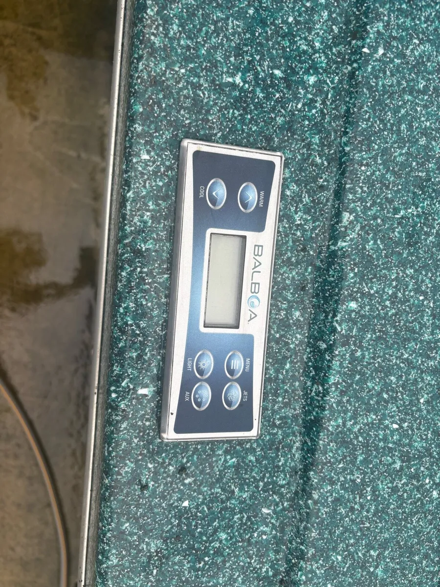 Jacuzzi - Image 2