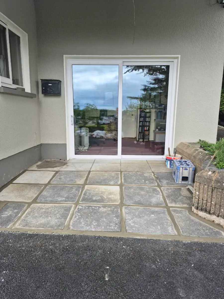 Sliding door - Image 1