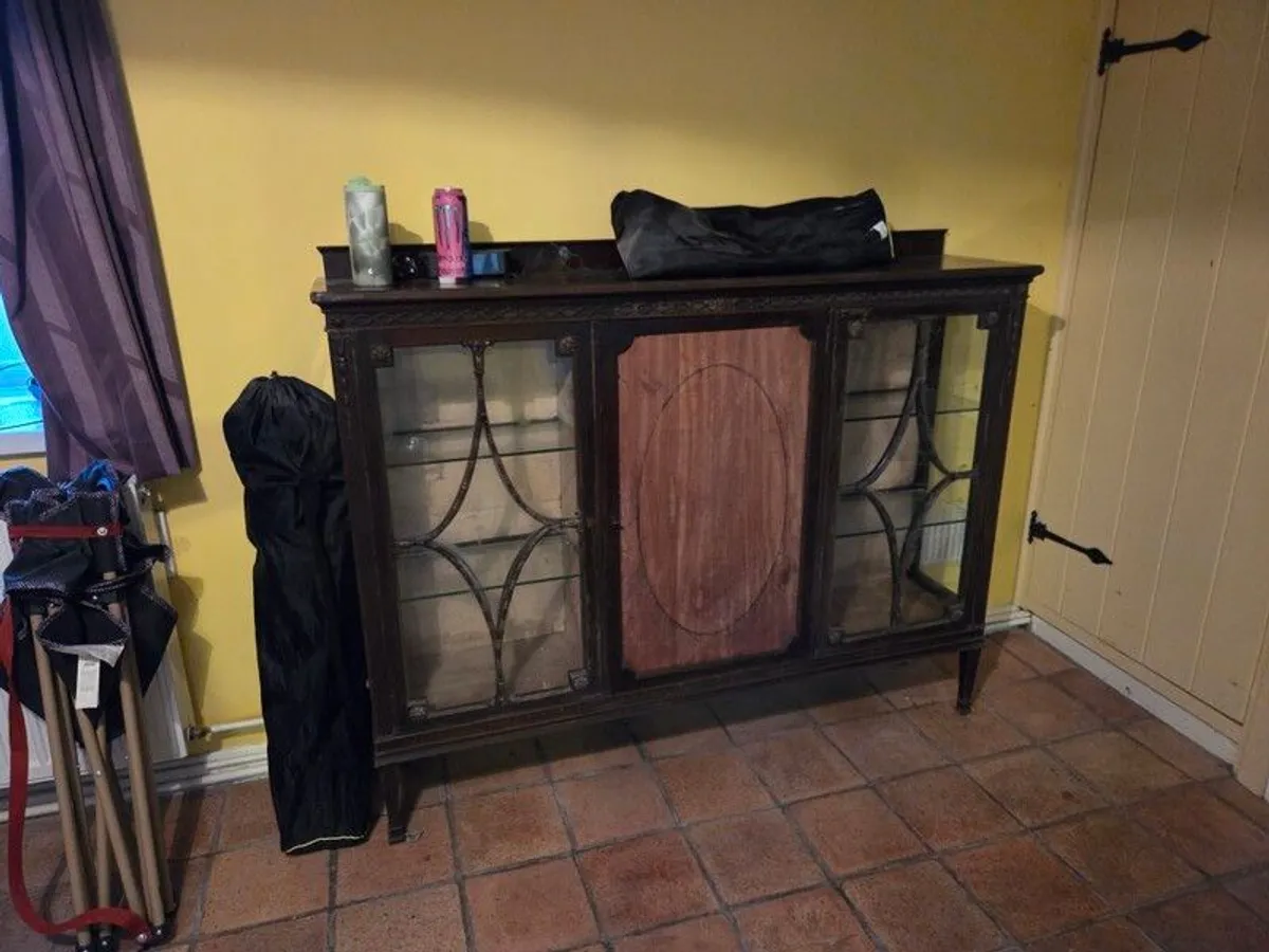 Display Case - Image 3