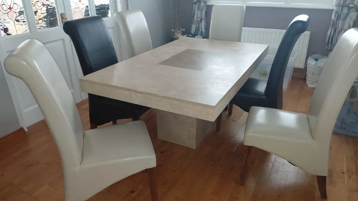 Kitchen Table & Chairs - Image 4