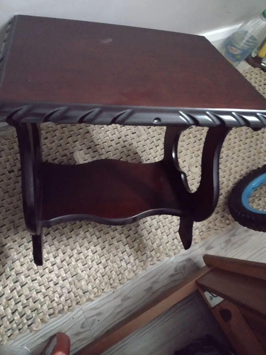 Vintage mahogany side table or plant stand - Image 3