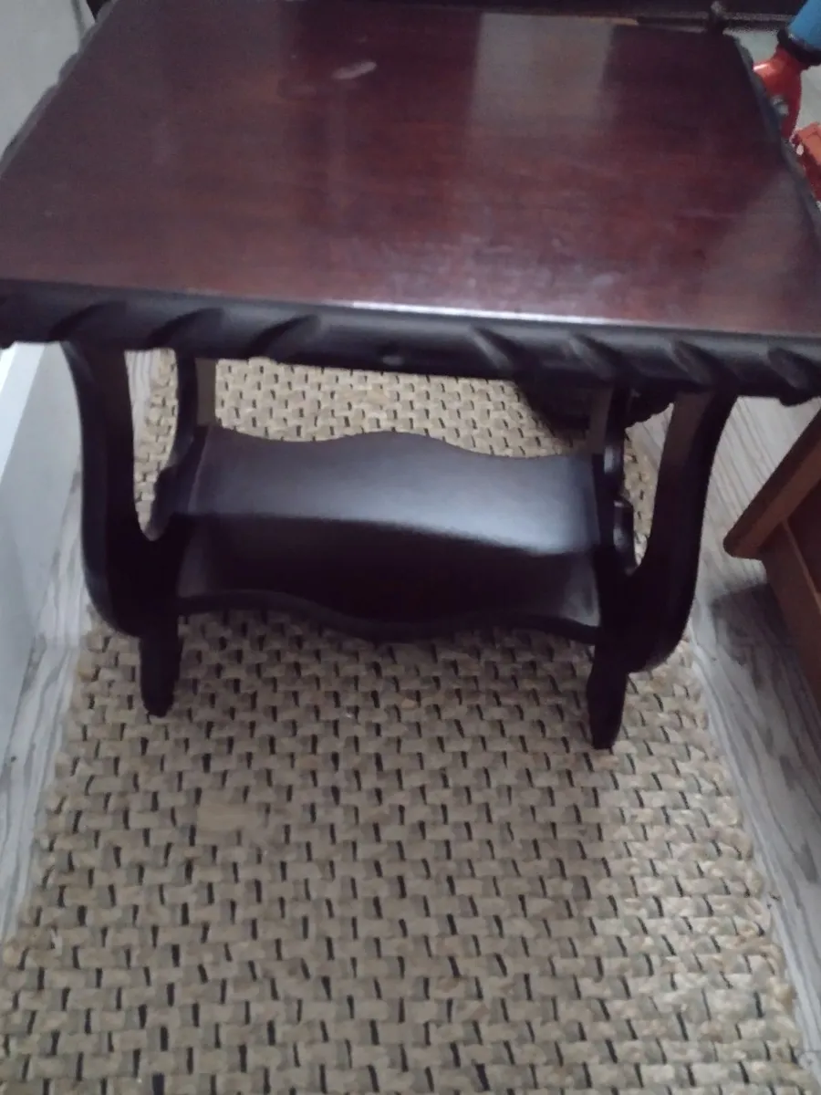 Vintage mahogany side table or plant stand - Image 1