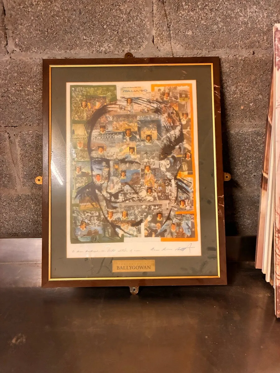 Pub memorabilia - Image 2