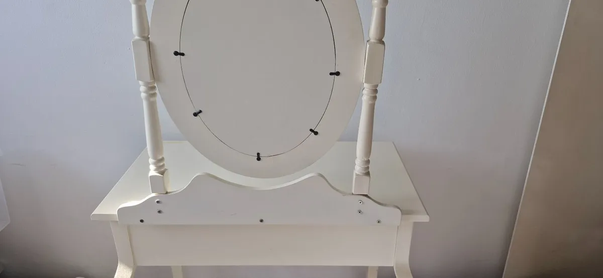 Dressing Table - Image 4