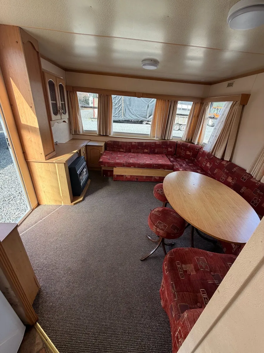 Willerby Hearld 35 x 10 x 3 Bedroom - Image 2