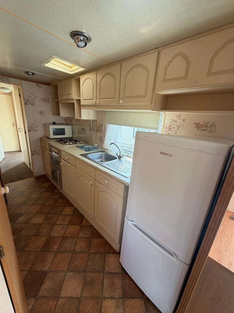 Willerby Hearld 35 x 10 x 3 Bedroom - Image 4