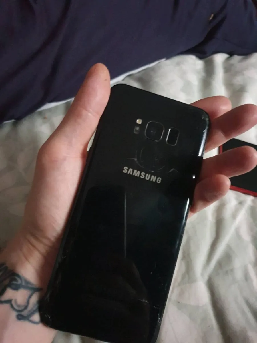 Samsung s8+ unlocked - Image 3