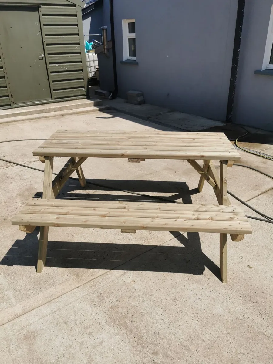 Picnic bench - Image 2
