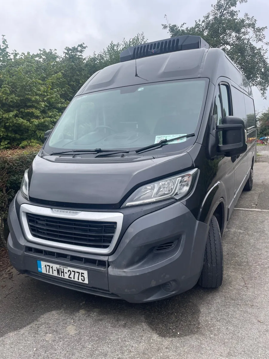 Refrigerated van - Image 2