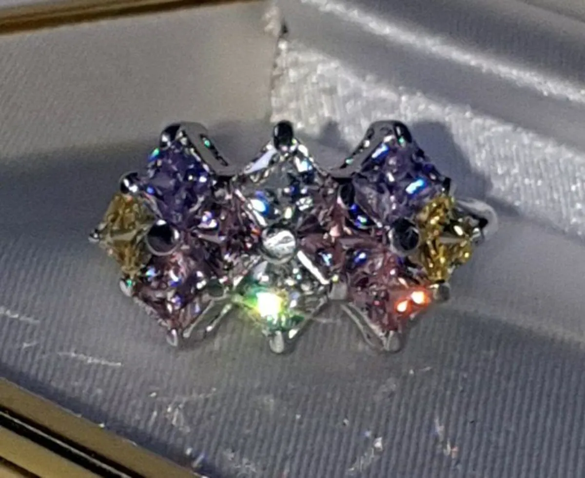 Vintage S.Silver Multi-Coloured Sapphire Cluster - Image 1