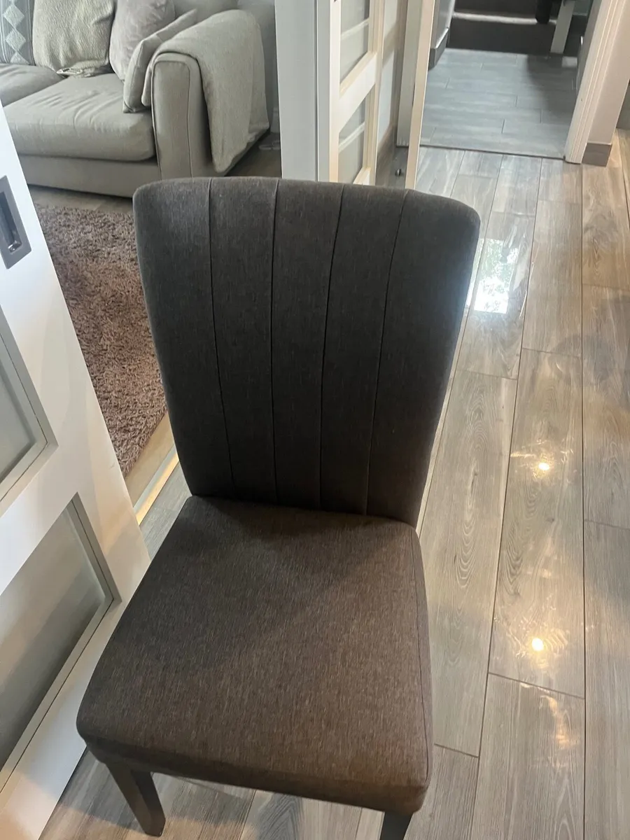 6 Kitchen chairs - Image 1