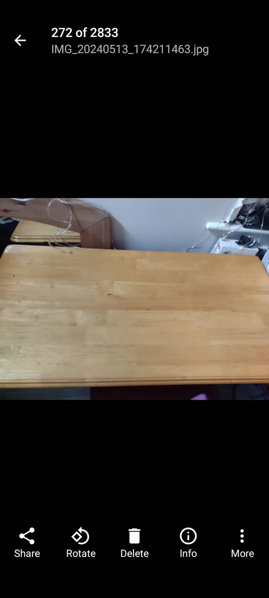 Very heavy solid Oak table top or coffee table - Image 4