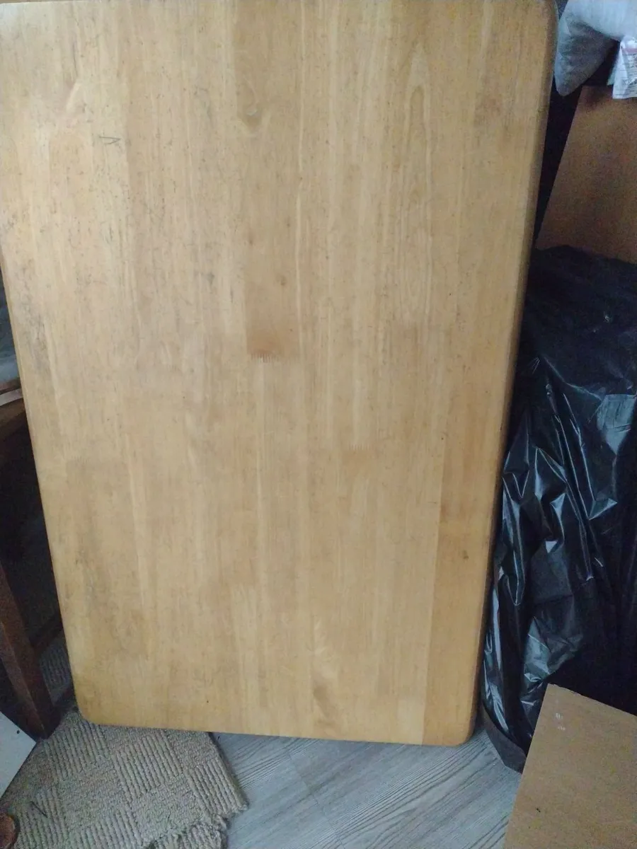 Very heavy solid Oak table top or coffee table - Image 2