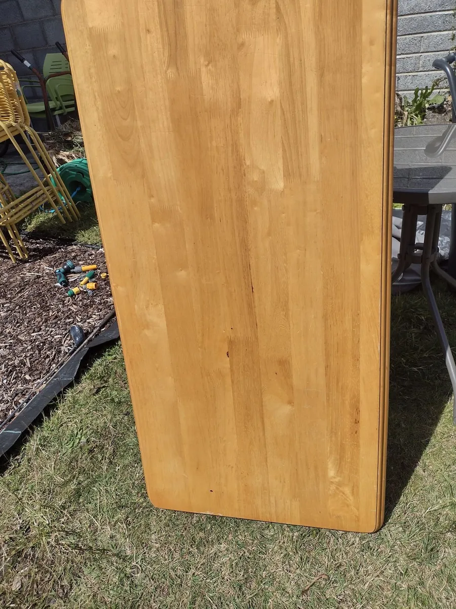 Very heavy solid Oak table top or coffee table - Image 1