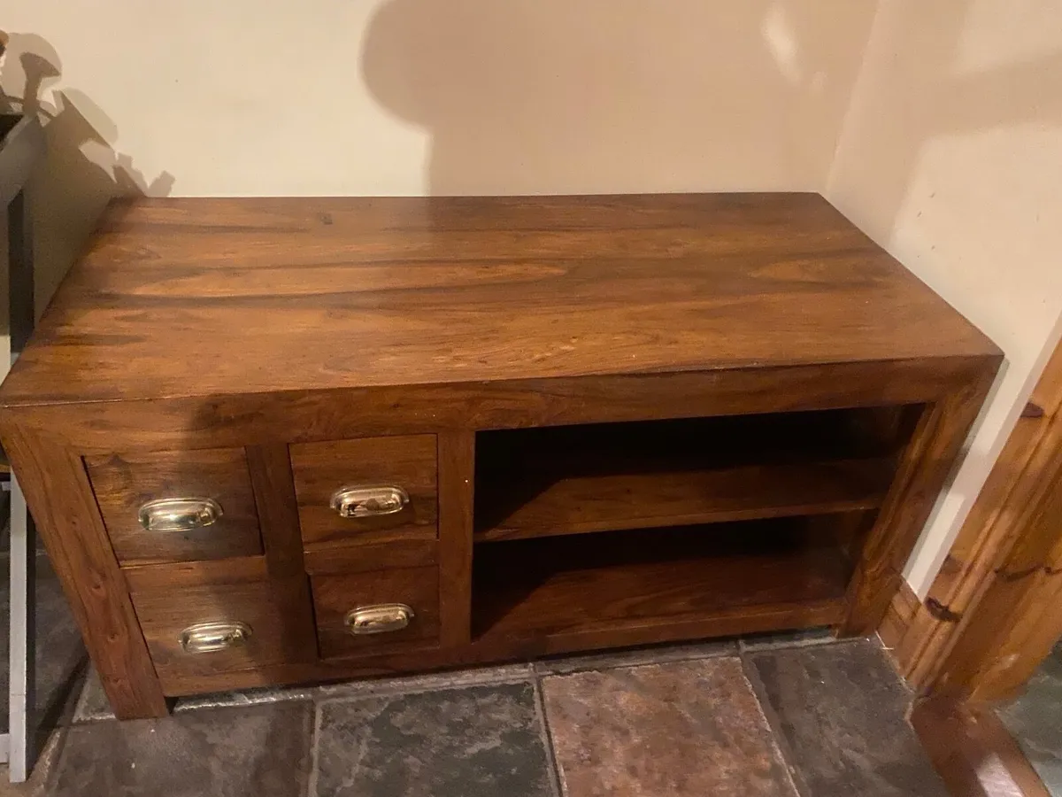 Solid TV Unit - Image 1