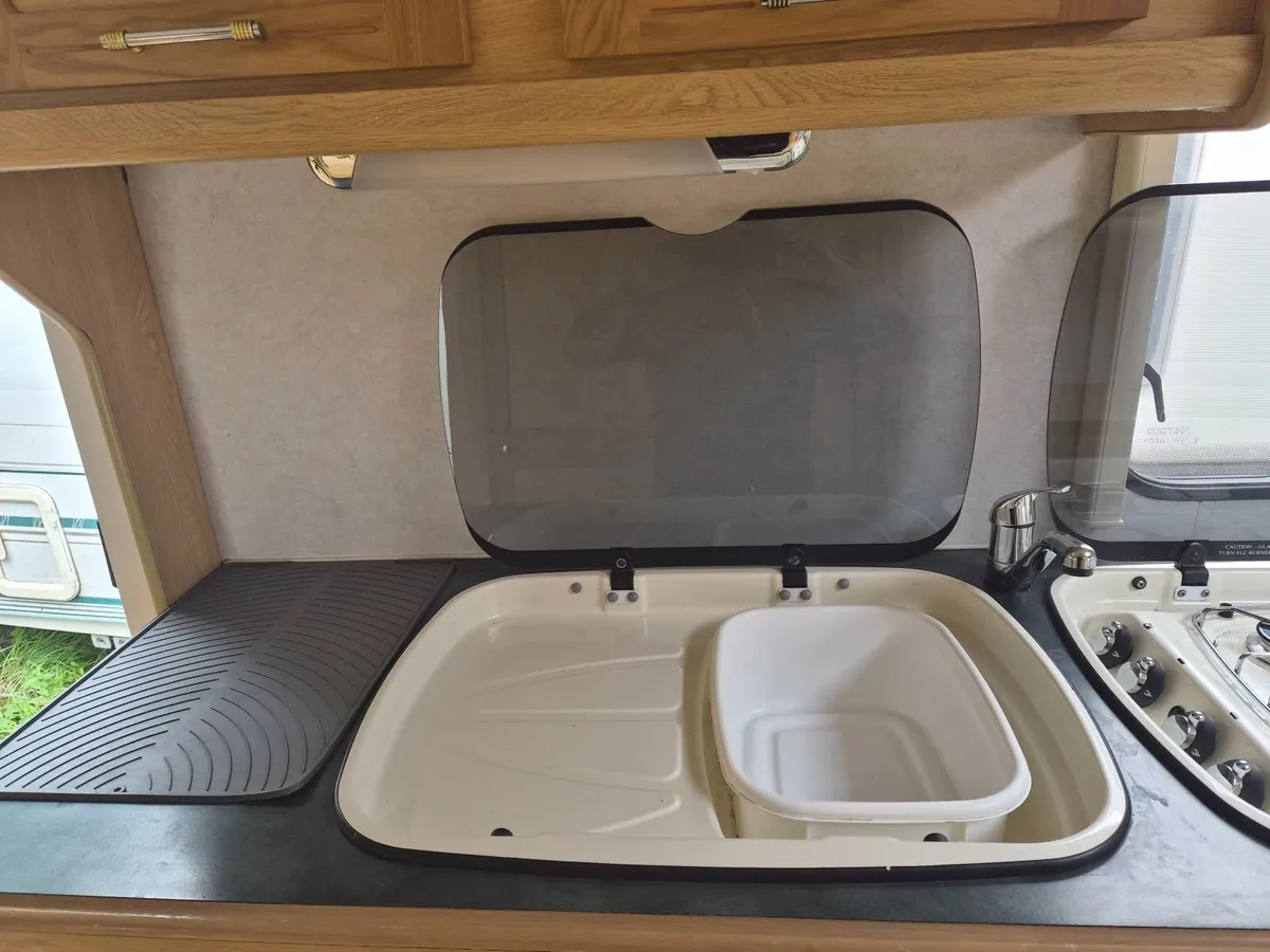 Caravan - Image 3