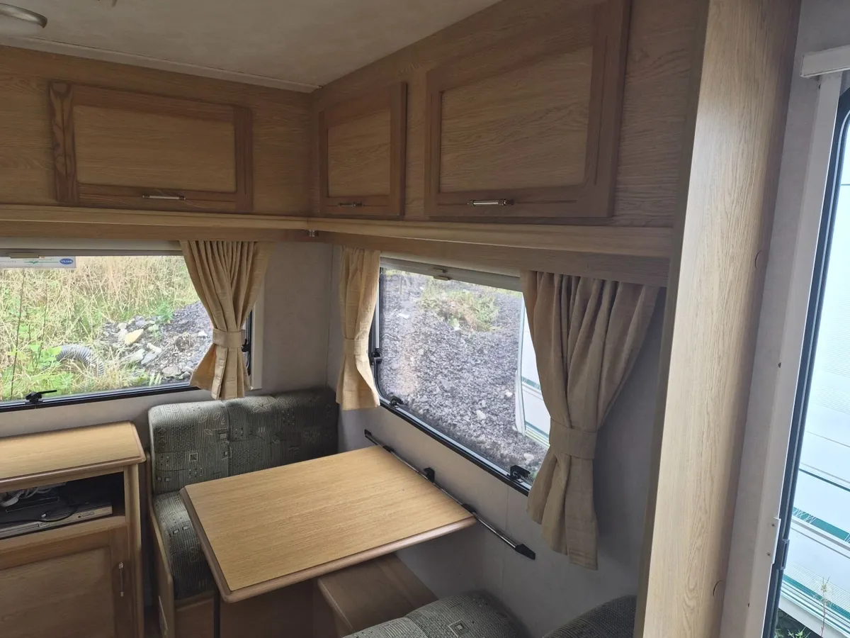 Caravan - Image 4