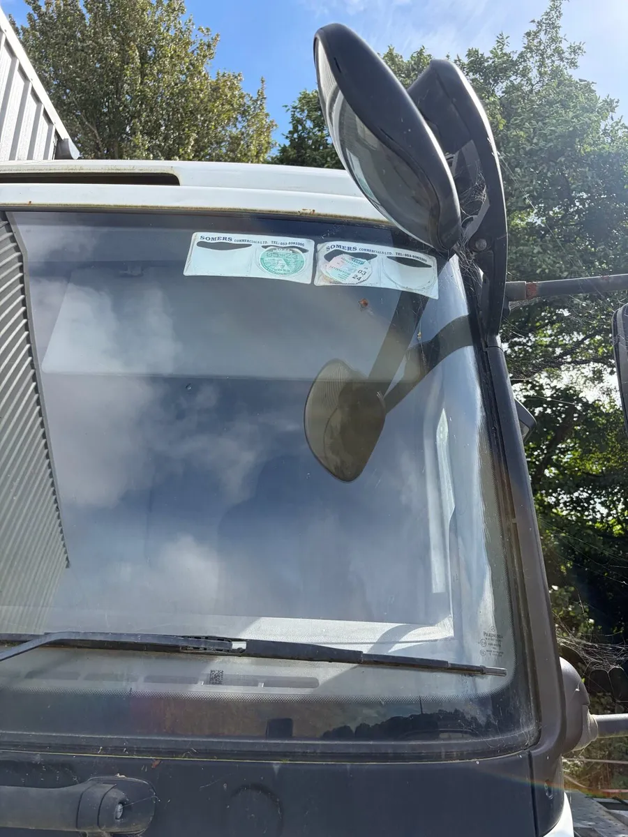 Mercedes Atego tilt and slide - Image 2