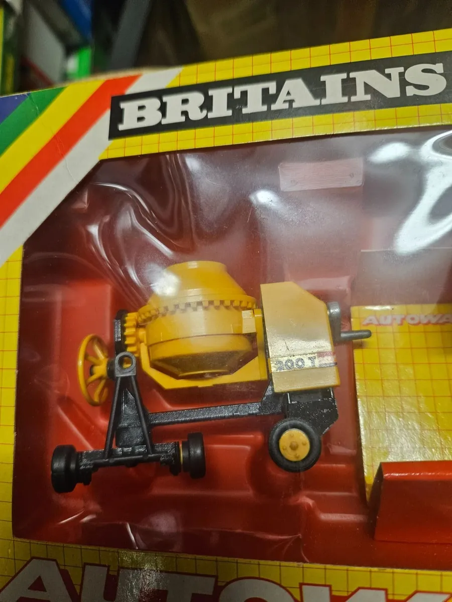 Britain's Autoway Cement Mixer - Image 3