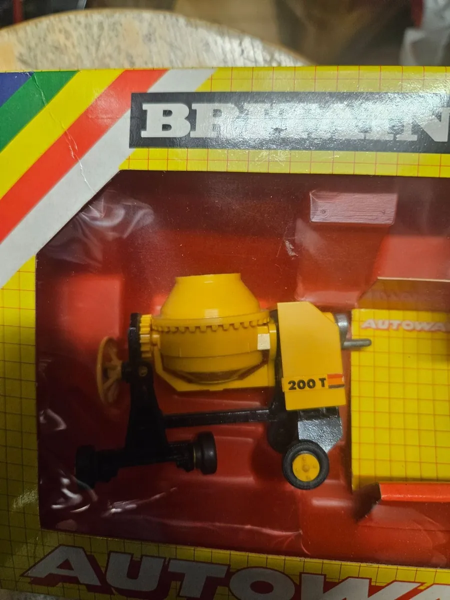 Britain's Autoway Cement Mixer - Image 4