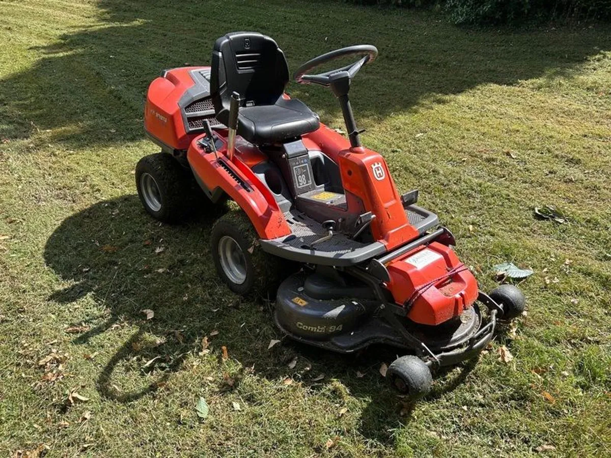 Husqvarna 214TC ride on lawnmower - Image 3