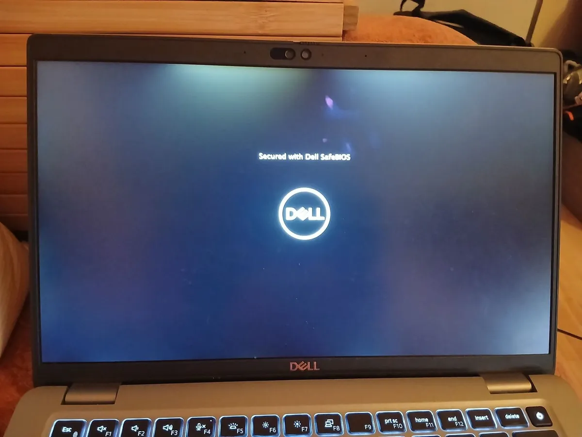 Dell Latitude 5450 laptop - Image 3