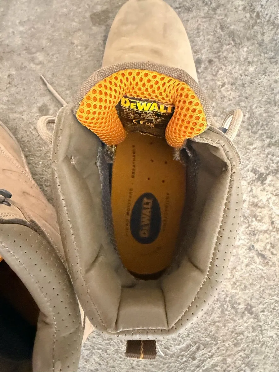 Dewalt boots - Image 4