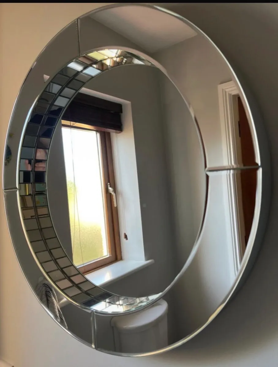 Mirror - Image 2