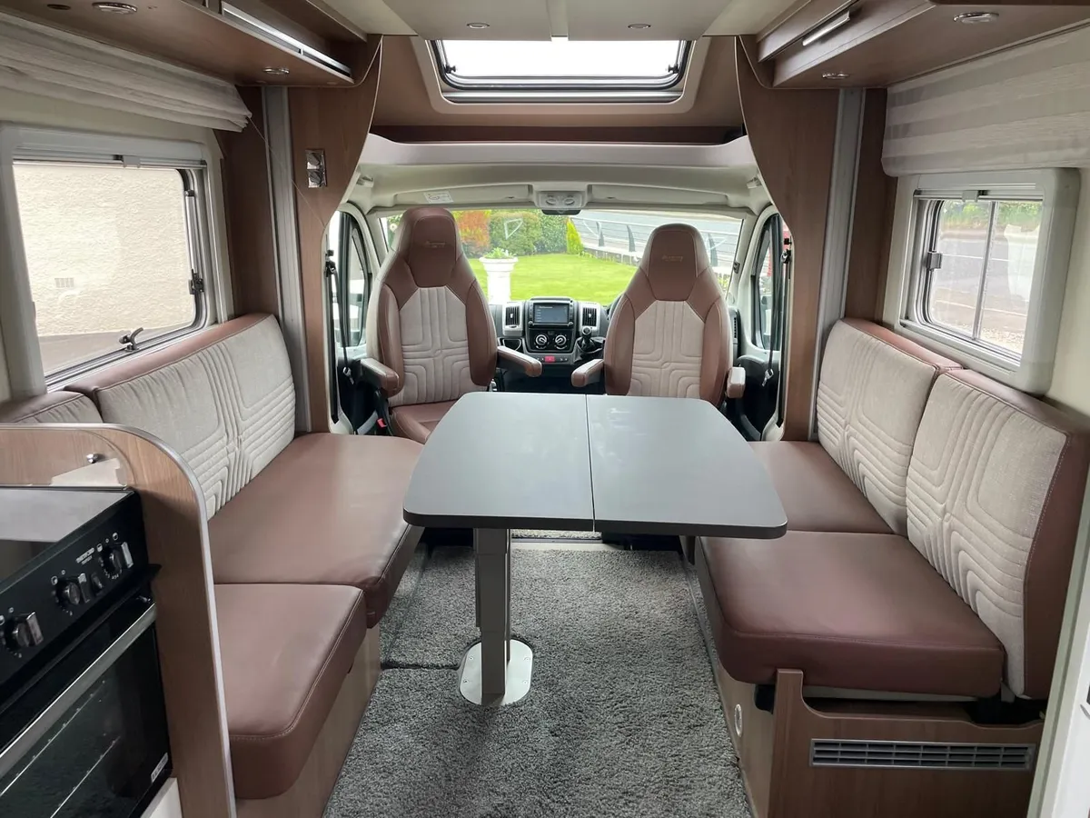 2021 BURSTNER LYSEO HARMONY LINE 680G LOW PROFILE - Image 4