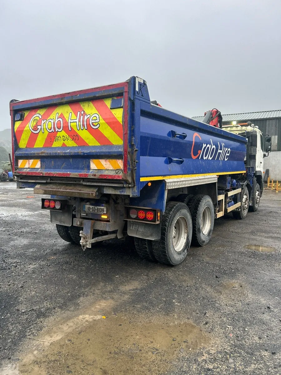 Hino 700 Grab - Image 3