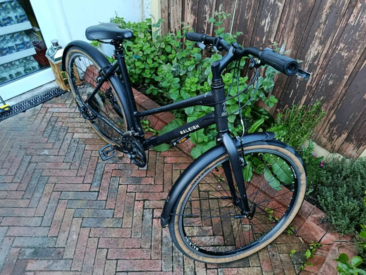 Lady's/ Ladies' Raleigh Bicycle - Image 2