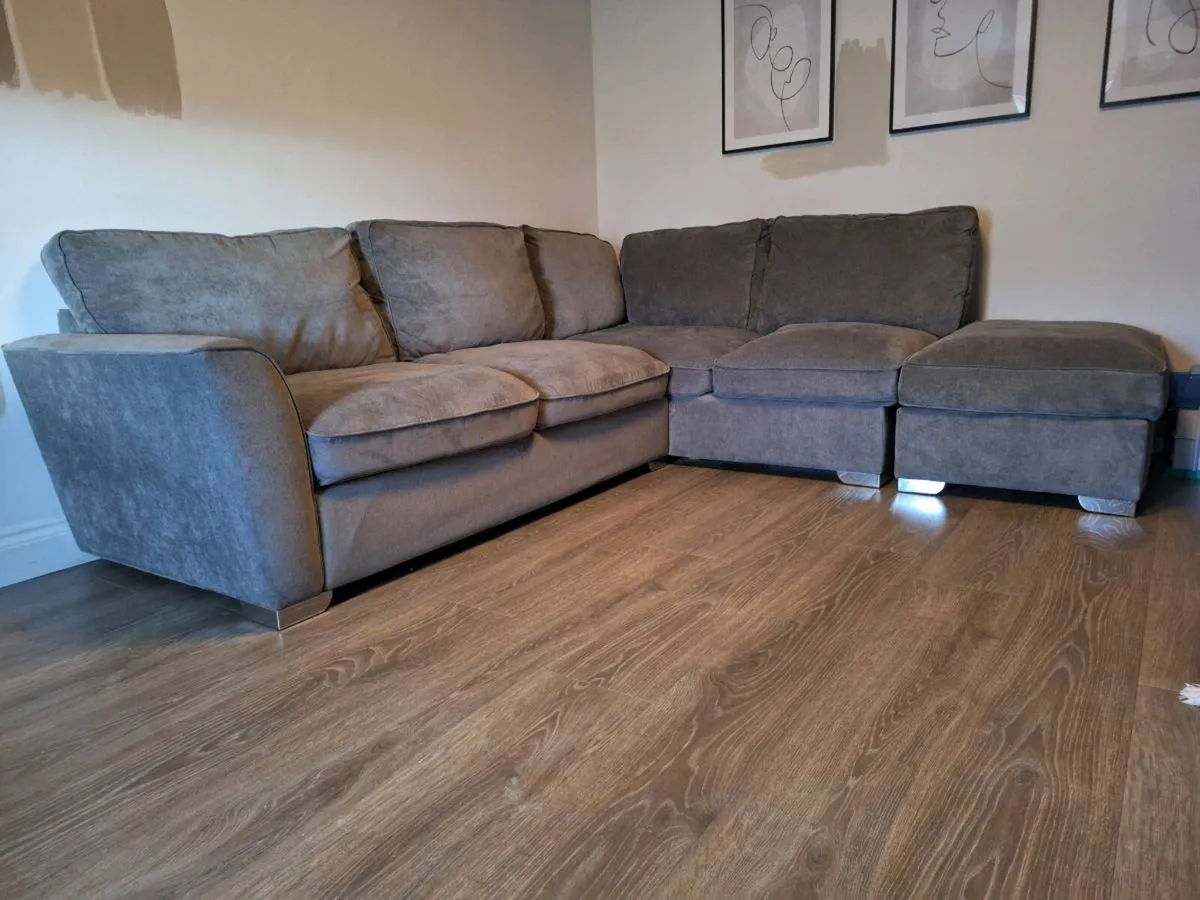 L Shape corner Couch With Footstool - Image 4